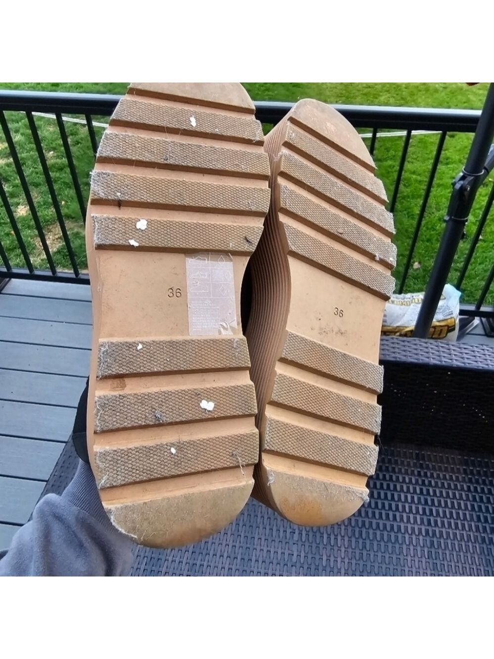 H&M High Profile Chelsea Boots - Picture 7 of 8